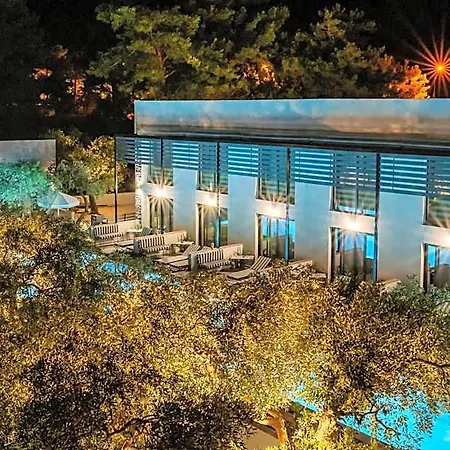 Lofts 3*